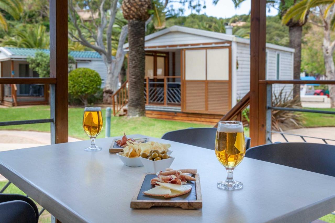 Camping Vila Village Sant Feliu de Buixalleu 외부 사진